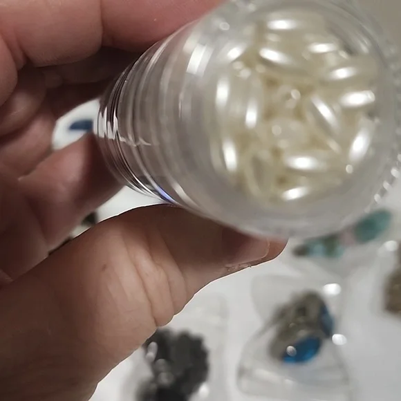 Crafters Fun Lot - Picture 12 of 12